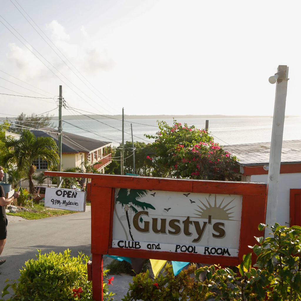 gustys bar harbour island