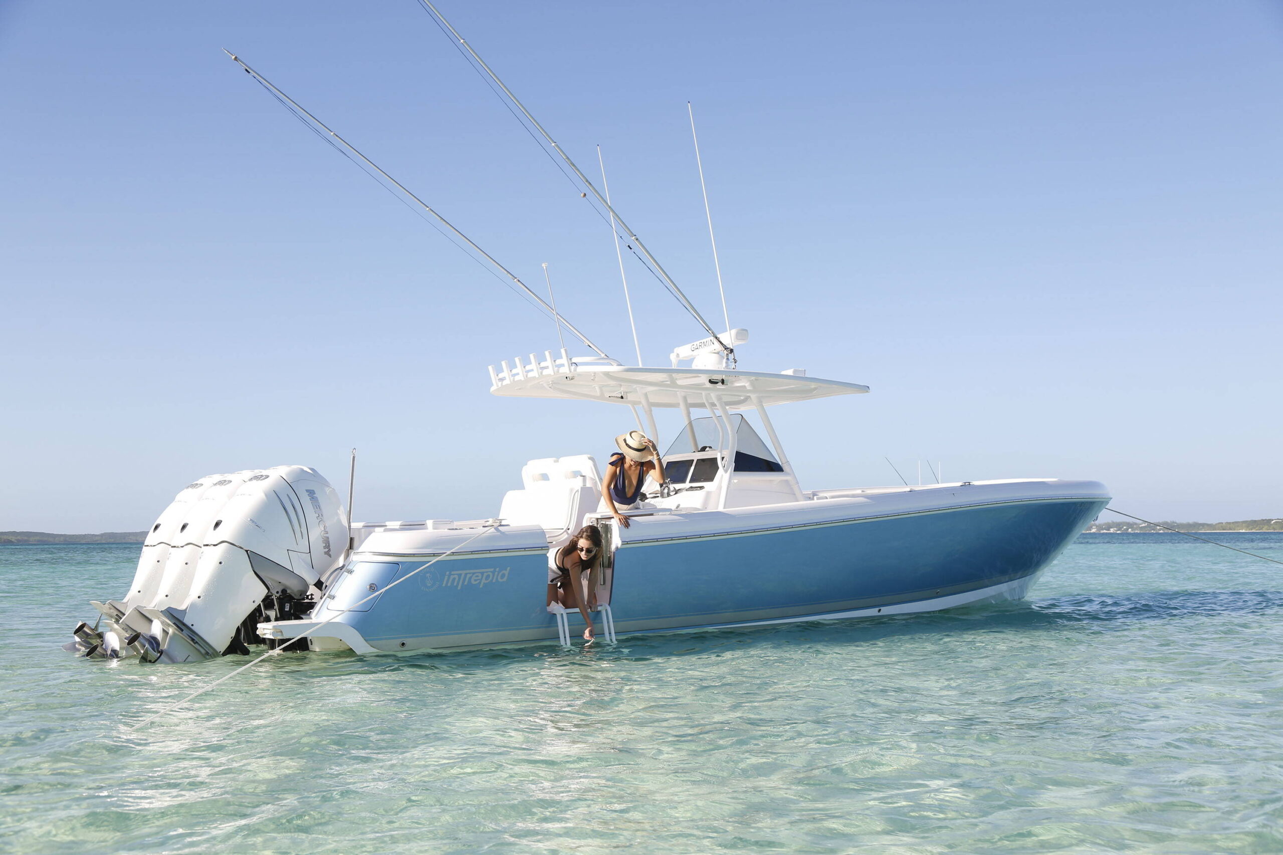 Boating Around harbour Island