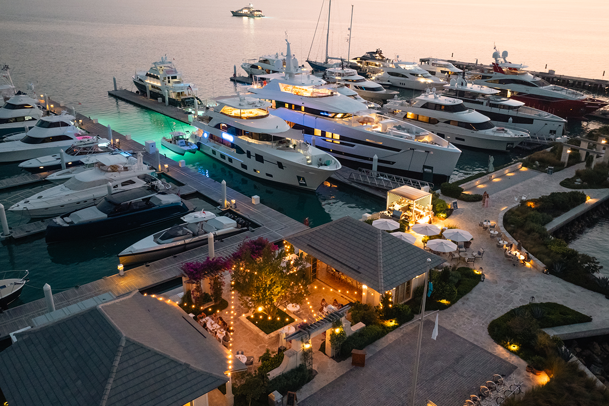 Yacht Stays Harbour Island