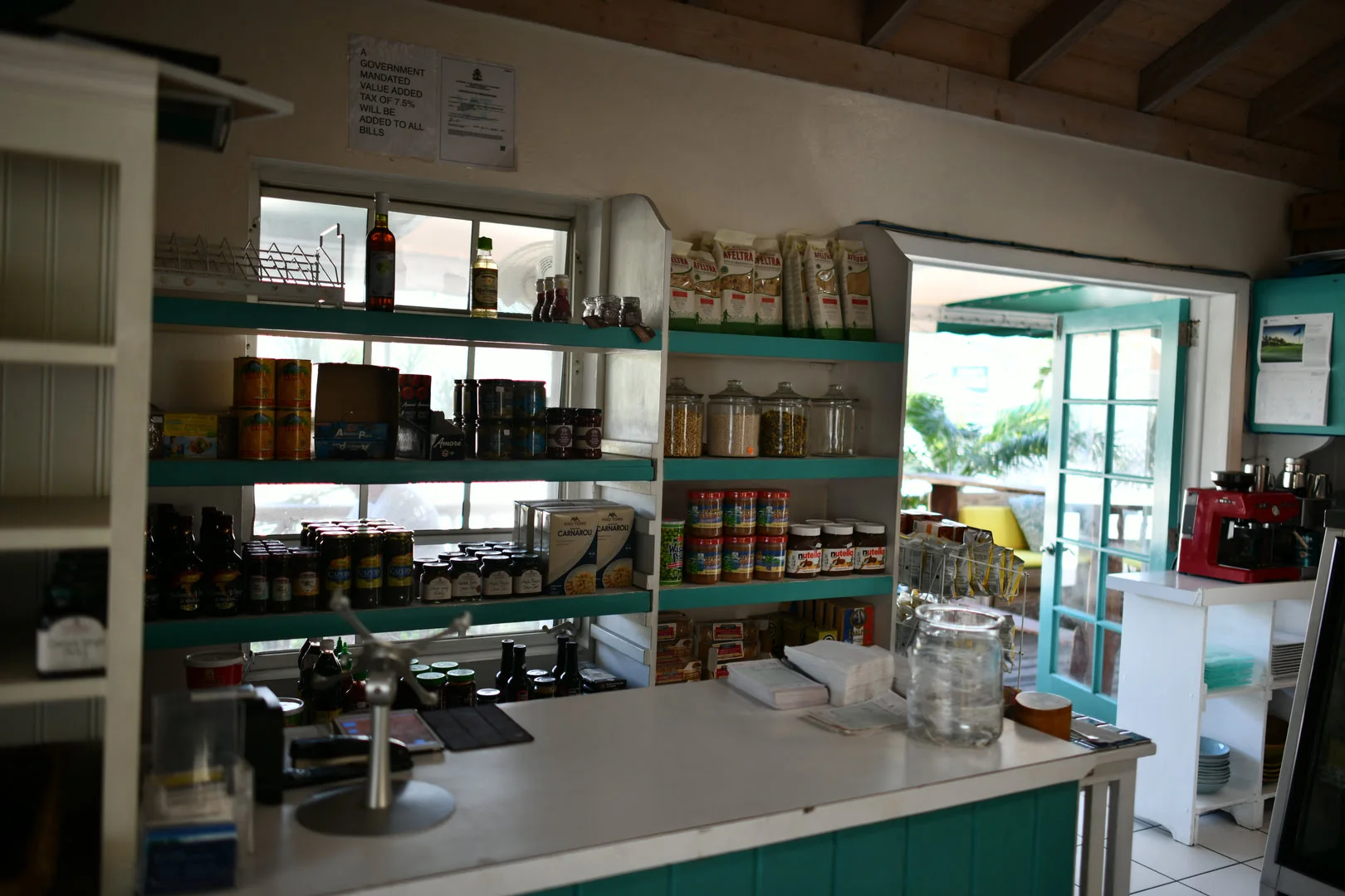 food in harbour island