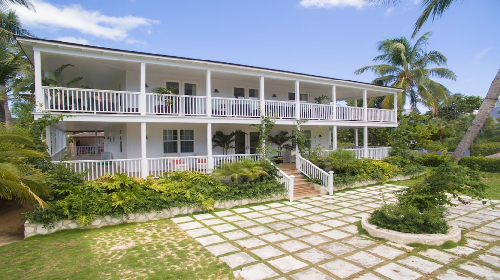 Stonesthrow vacation rental harbour island