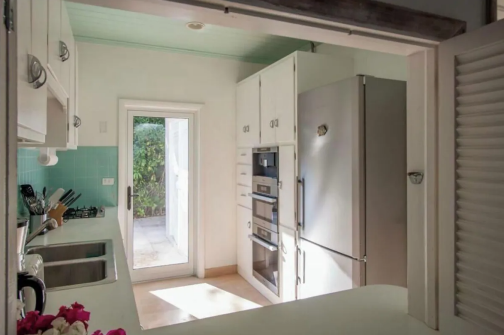 Karukera Beach Cottage vacation rental Harbour Island