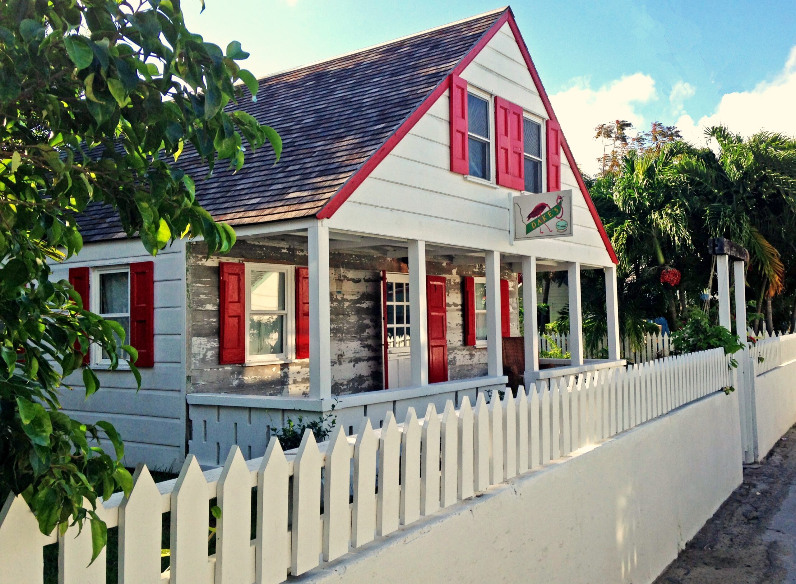 Dakes Shoppe Harbour Island