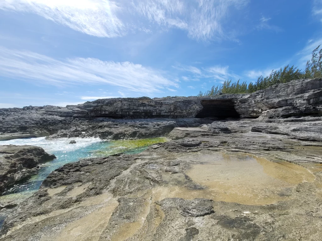 Queens Bath in Harbour Island Bahamas