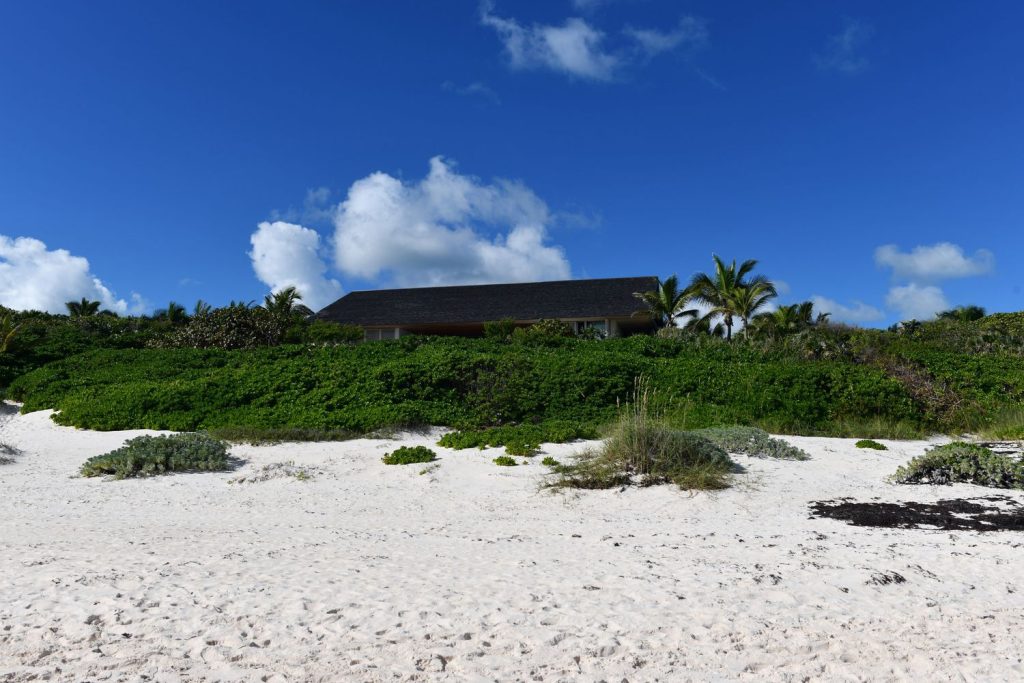 Bahamas oceanfront homes