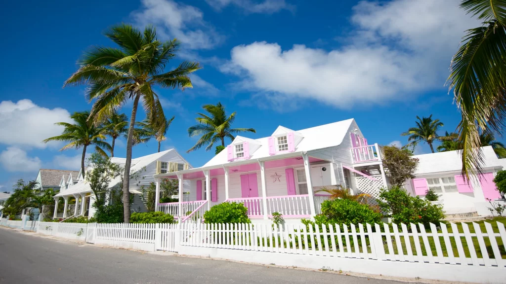 Colonial houses in Harbour Island Bahamas