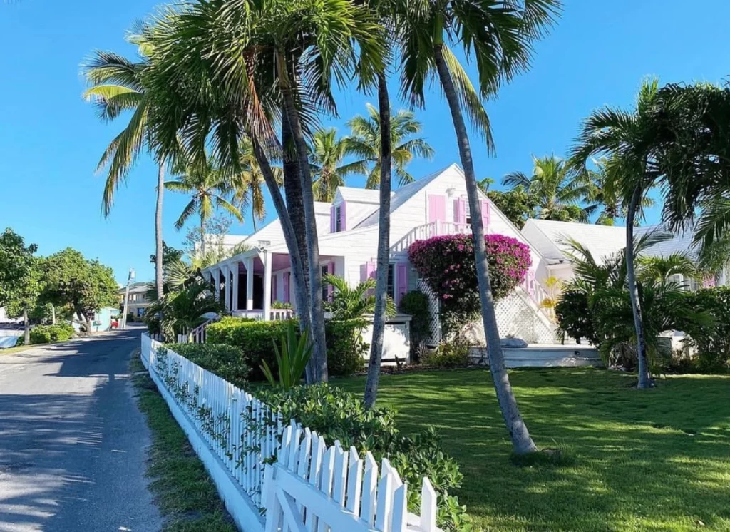Colonial houses in Harbour Island Bahamas