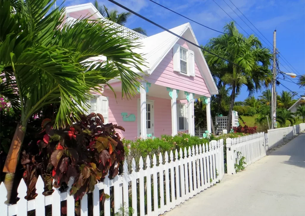 Colonial houses in Harbour Island Bahamas